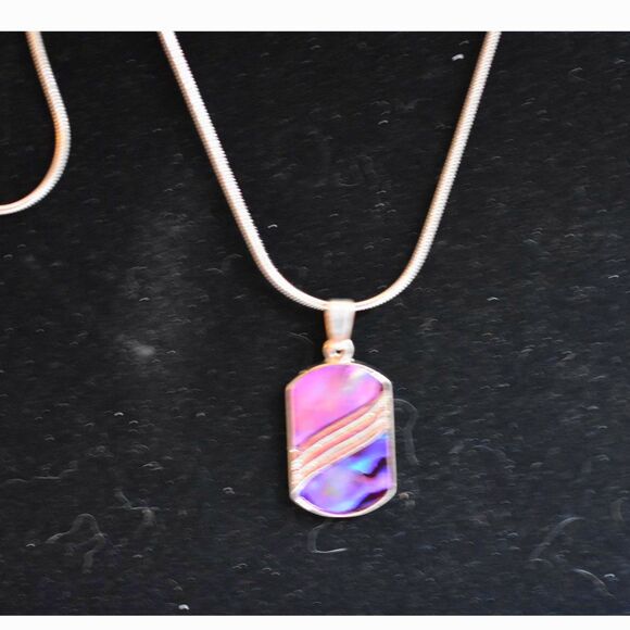 Captivating Abalone Pendant Silver Tone Snake Chain Like New Necklace - Picture 2 of 4